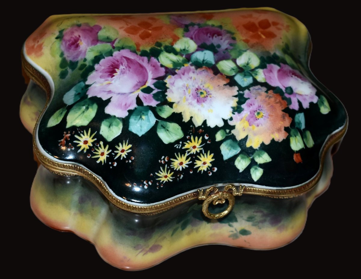 F. Poujol, Large Gift Set, Limoges Porcelain Box, Hand-painted Floral-decorated Candy Box-photo-2