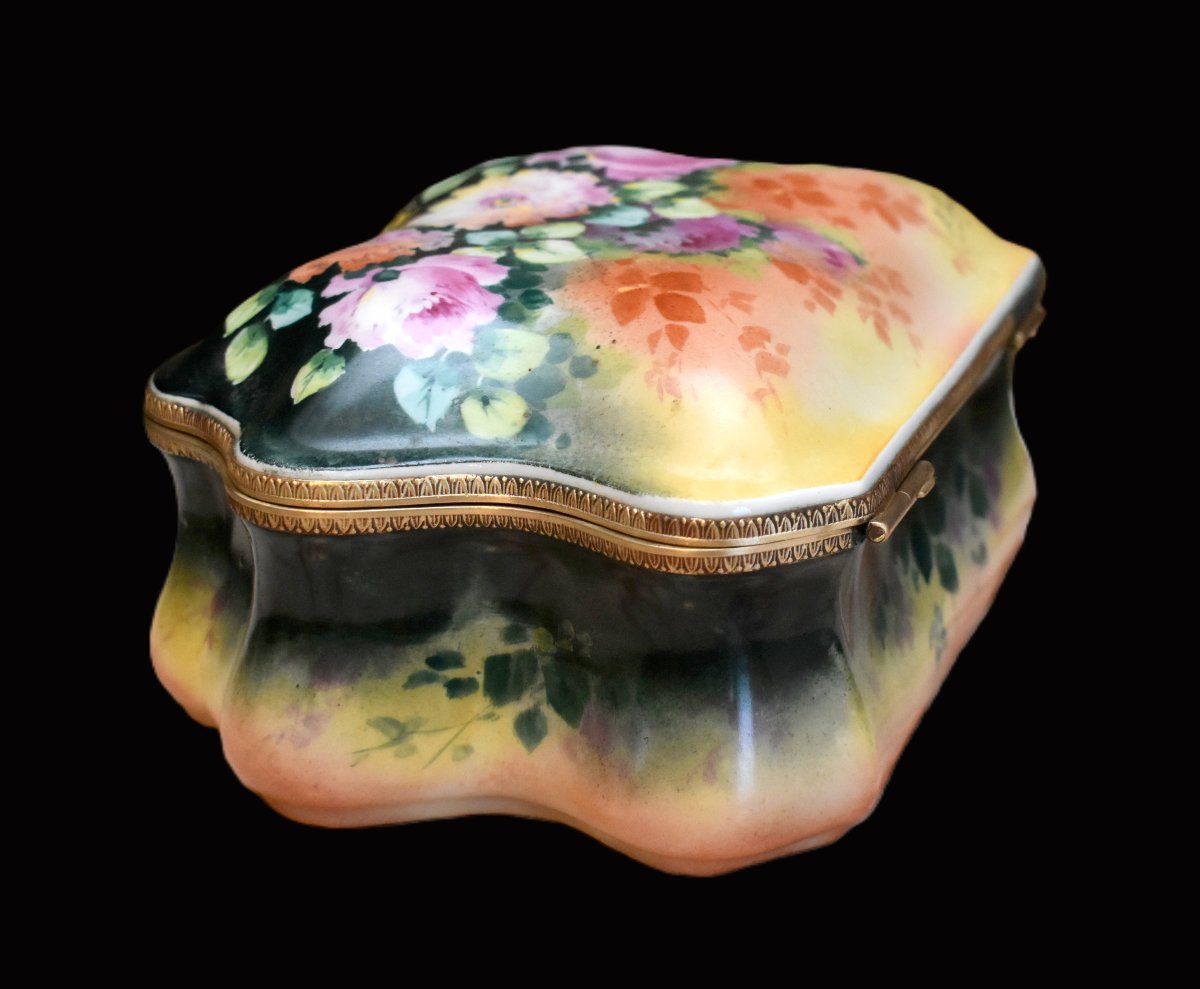 F. Poujol, Large Gift Set, Limoges Porcelain Box, Hand-painted Floral-decorated Candy Box-photo-5