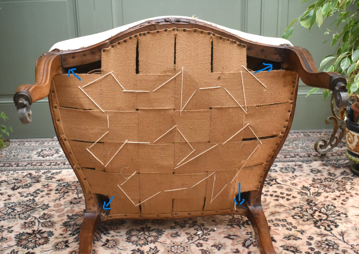 Large Louis XV-style Armchair In Walnut, With A Flat “à La Reine” Backrest, 19th Century-photo-8