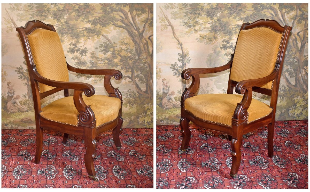 Paire de fauteuils en acajou et placage d'acajou , époque Restauration , XIXème , tissu velour-photo-1
