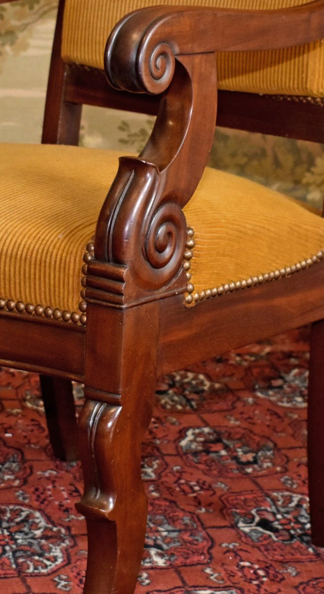 Paire de fauteuils en acajou et placage d'acajou , époque Restauration , XIXème , tissu velour-photo-5