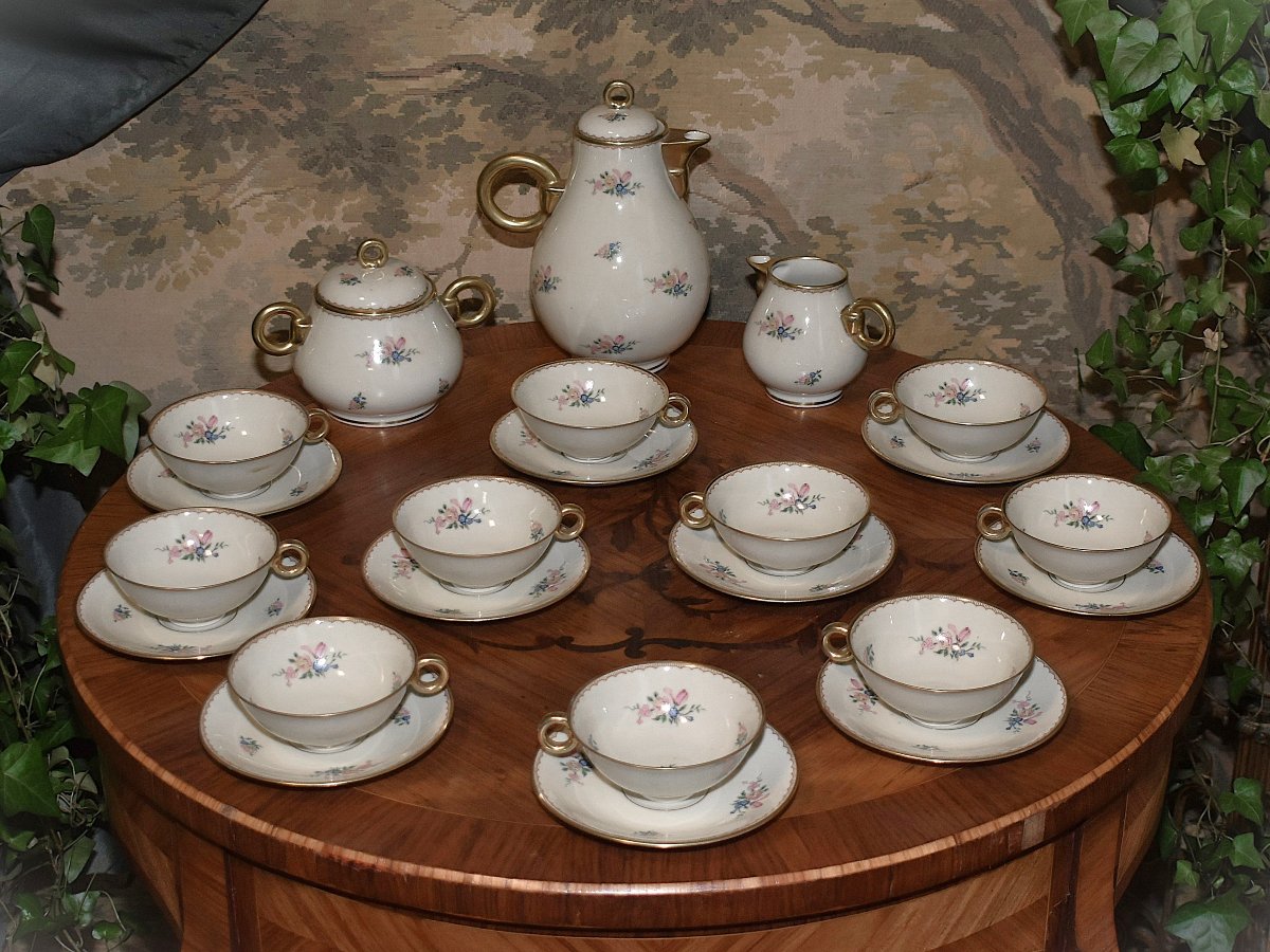 Service à Café Ou Thé En Porcelaine De Limoges Pour 10 Personnes, A. Vignaud Période 1962