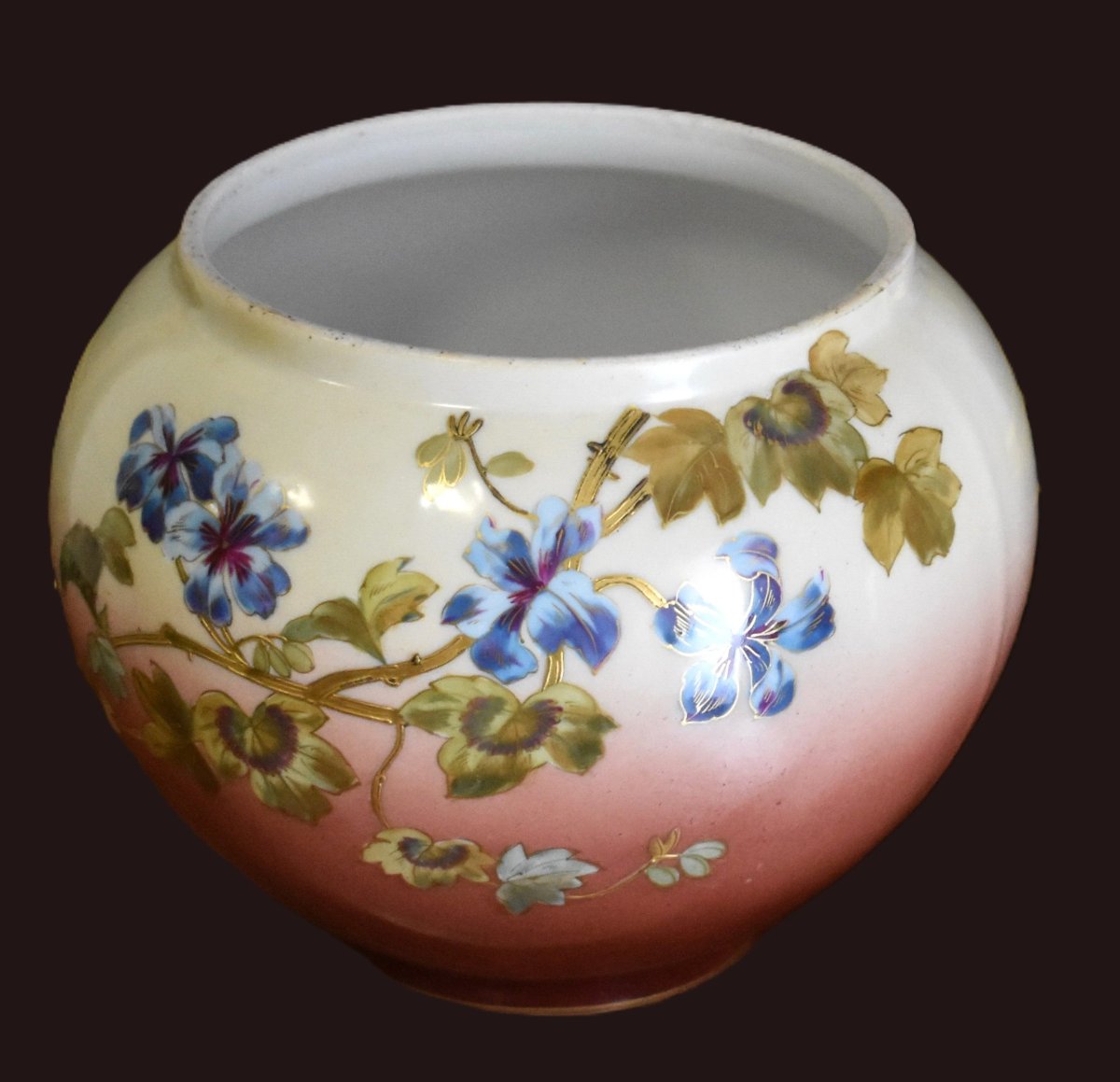 Leon Sazerat, Planters, Limoges Porcelain Ball-shaped Vase With Floral Decor And Gold Leaf -photo-4