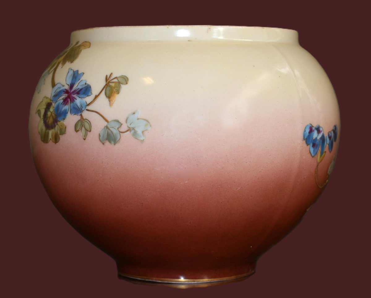 Leon Sazerat, Planters, Limoges Porcelain Ball-shaped Vase With Floral Decor And Gold Leaf -photo-1