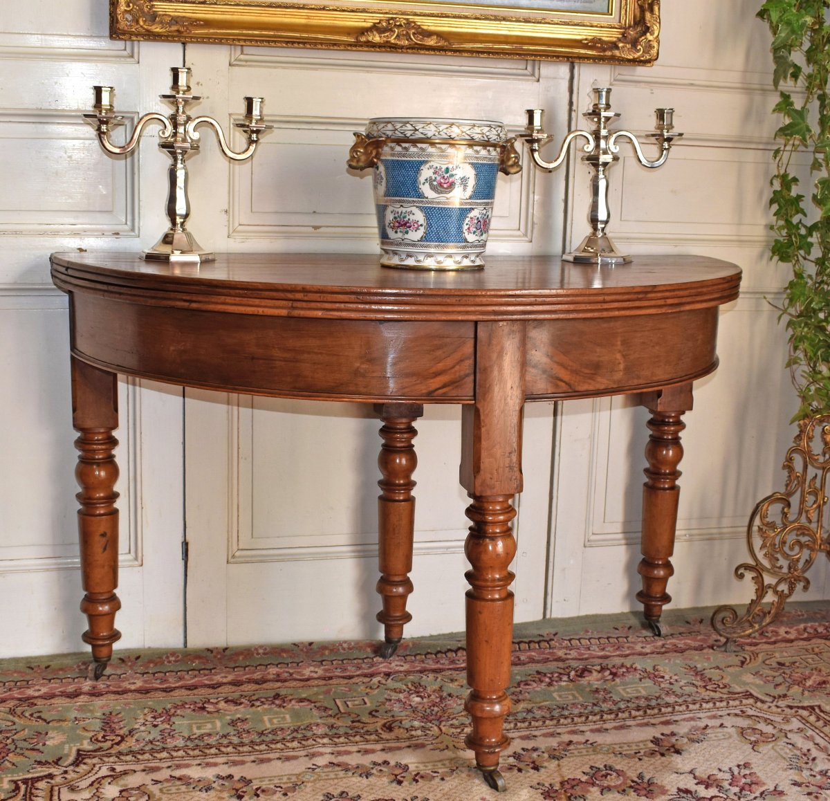 Half-moon Table In Walnut, 19th Century -photo-3