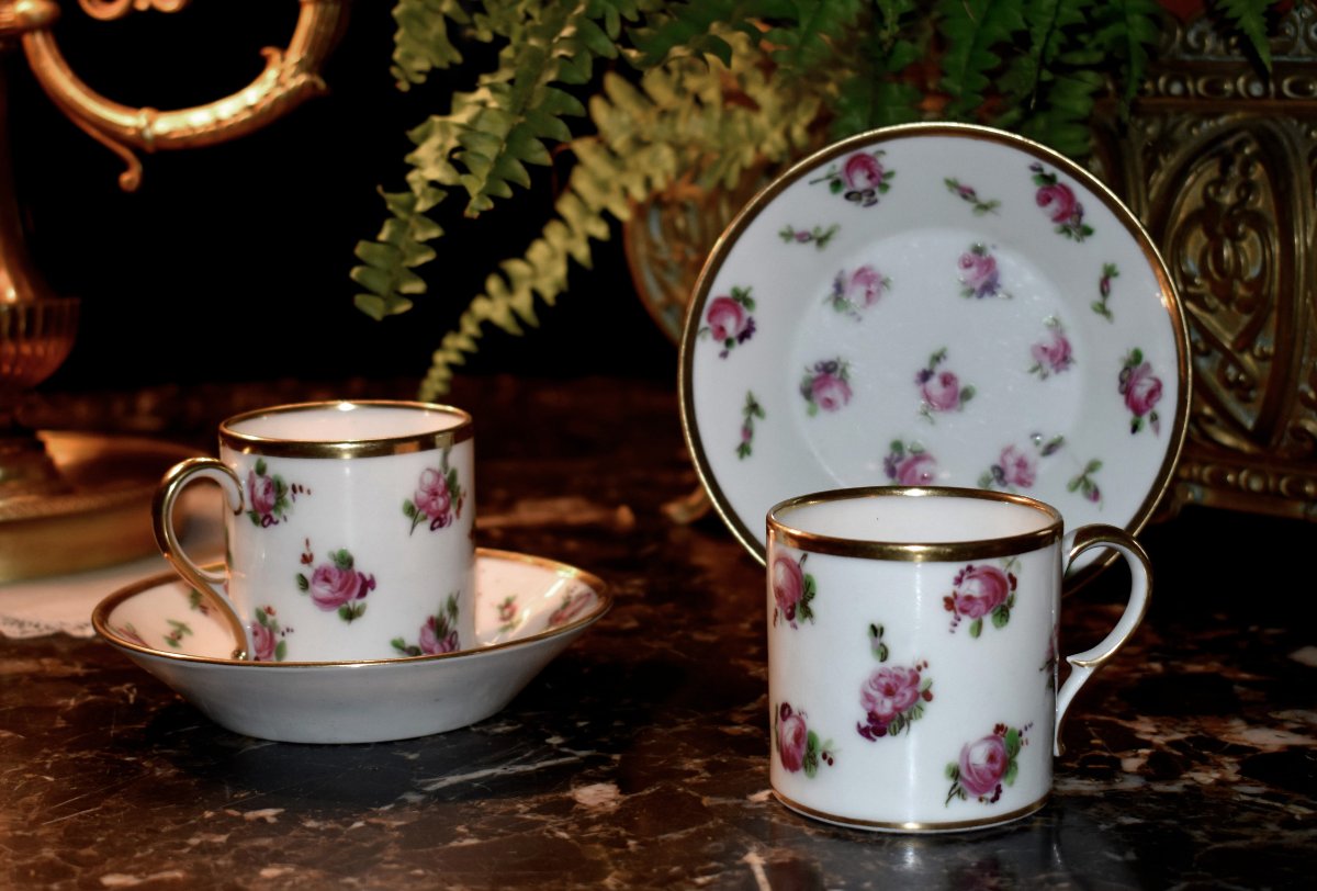 Pair Of Litron Cups And Saucers Made Of Limoges Porcelain With A Rose Design, 19th Century