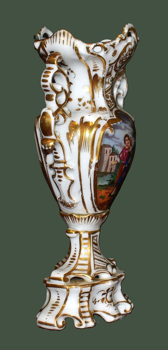 Vase En Porcelaine De Limoges , Décor peint main bouquet  Fleurs et Scène Galante, Personnages,-photo-5