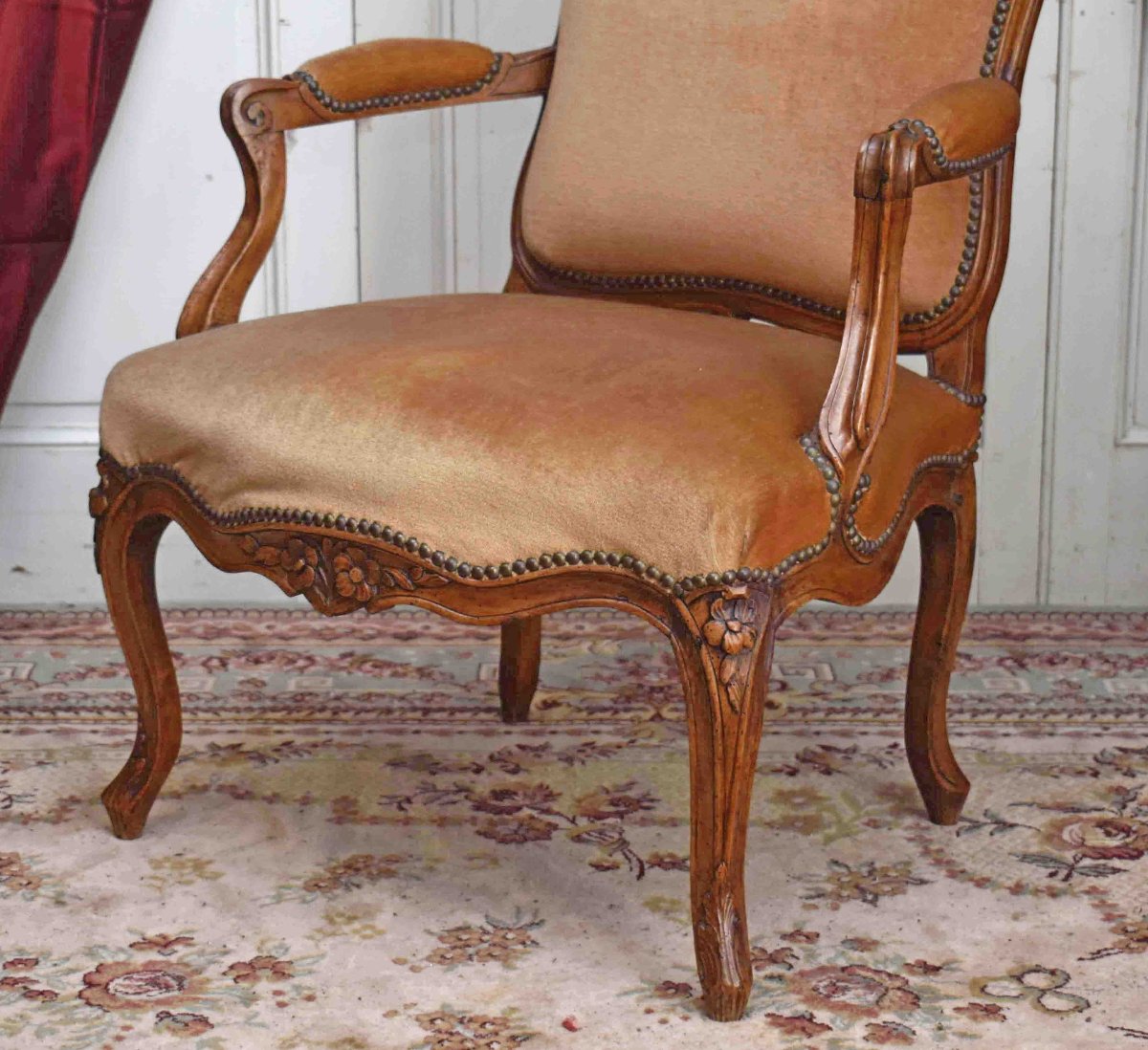 Grand Fauteuil d'époque Louis XV,  Dossier  plat  à La Reine,  XVIIIème Siècle tissu velours-photo-3