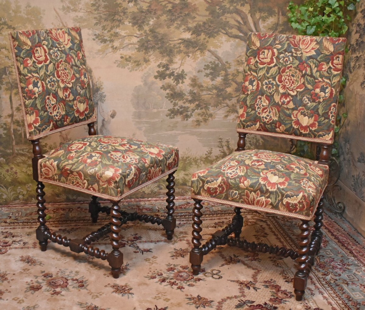 Paire De Chaises  De Style Louis XIII En Chêne , Tissu Verdure, torsades , XIXème