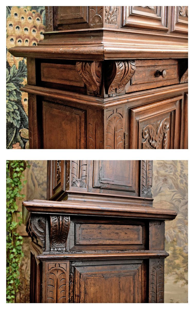 Small Renaissance Sideboard, Walnut, 2 Recessed Sections, 4 Doors, Four Panels, 17th Century   -photo-4