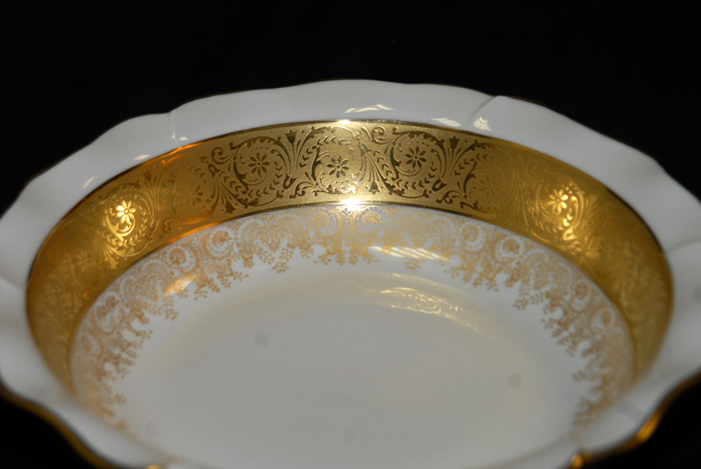 Limoges Porcelain Cup, Double Incrustation Gold, Malevergne Workshops.-photo-2