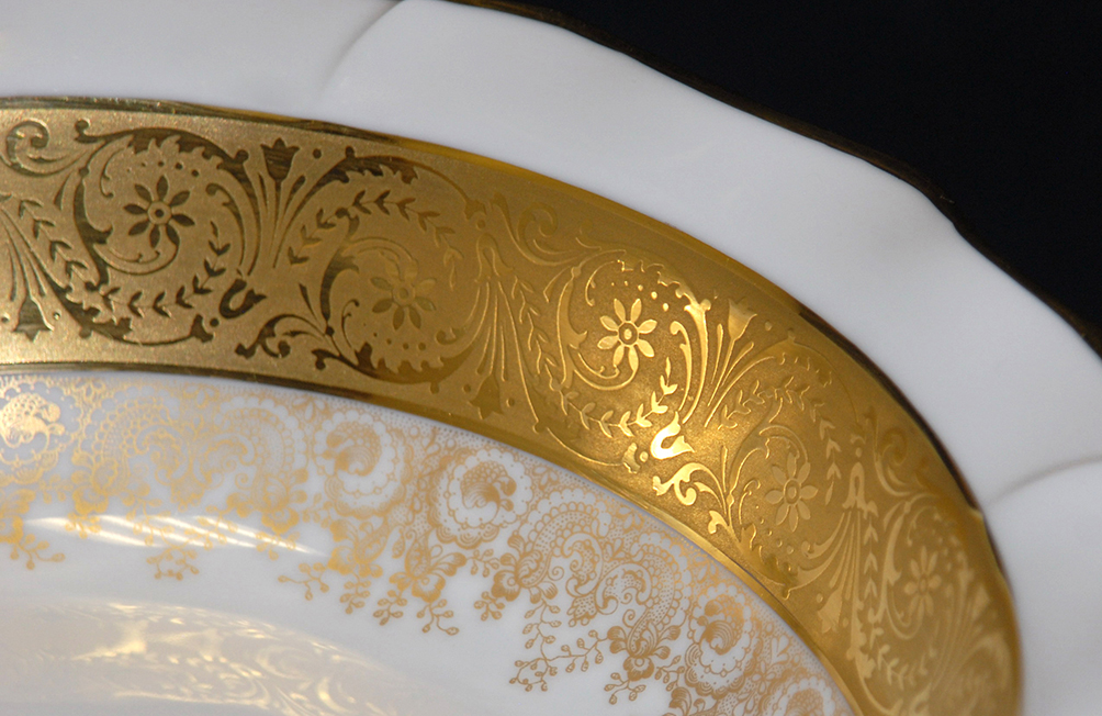 Grande Coupe Sur Pied En Porcelaine De Limoges, Double Incrustation Or, Ateliers  Malevergne.-photo-4