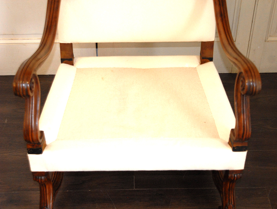Salon Complet De Style  Louis XIV Comprenant Canapé Et Paire De Fauteuils-photo-6