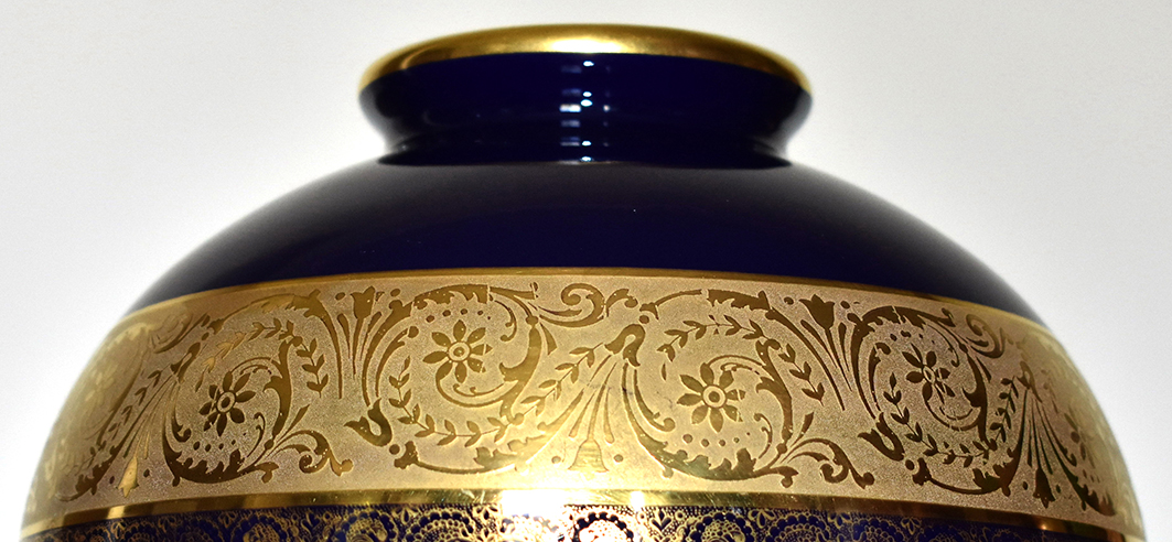 Ball Vase Limoges Porcelain, Oven Blue And Gold Inlay.-photo-1