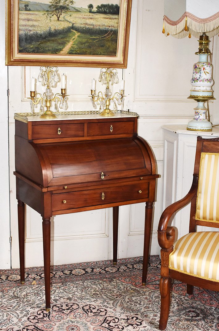 Bureau Cylindre De Dame En Acajou De  Style Louis XVI.
