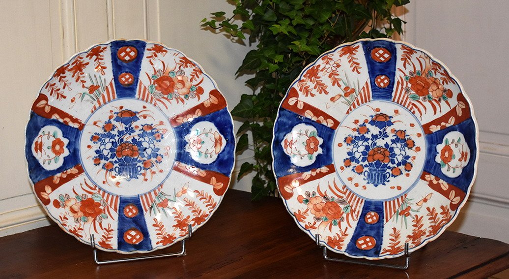 Paire De Plats Décoratifs En Porcelaine Imari, Japon , XIX ème.-photo-2