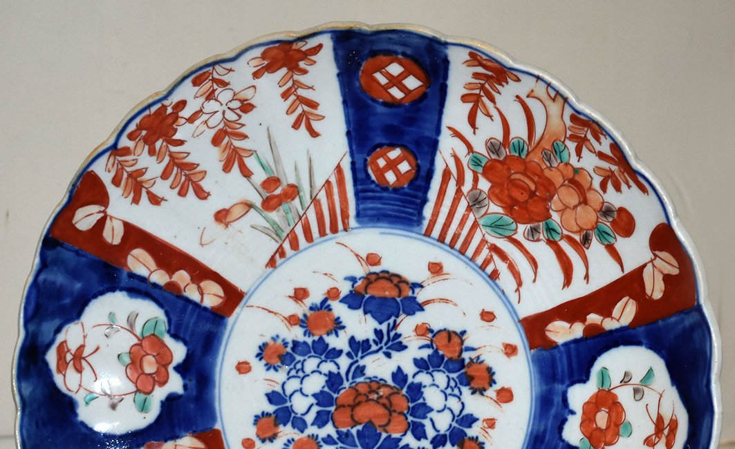 Paire De Plats Décoratifs En Porcelaine Imari, Japon , XIX ème.-photo-2