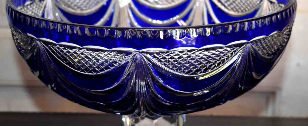 Grande Coupe  overley  Sur Pied En Cristal  Ciselé , Bleu , Cristallerie De Lorraine Lemberg ( 1925 - 1997 )-photo-1