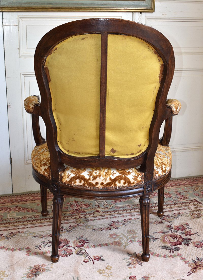 Louis XV - Louis XVI Transition Cabriolet Armchair With Violonne Backrest, XVIIIth.-photo-1