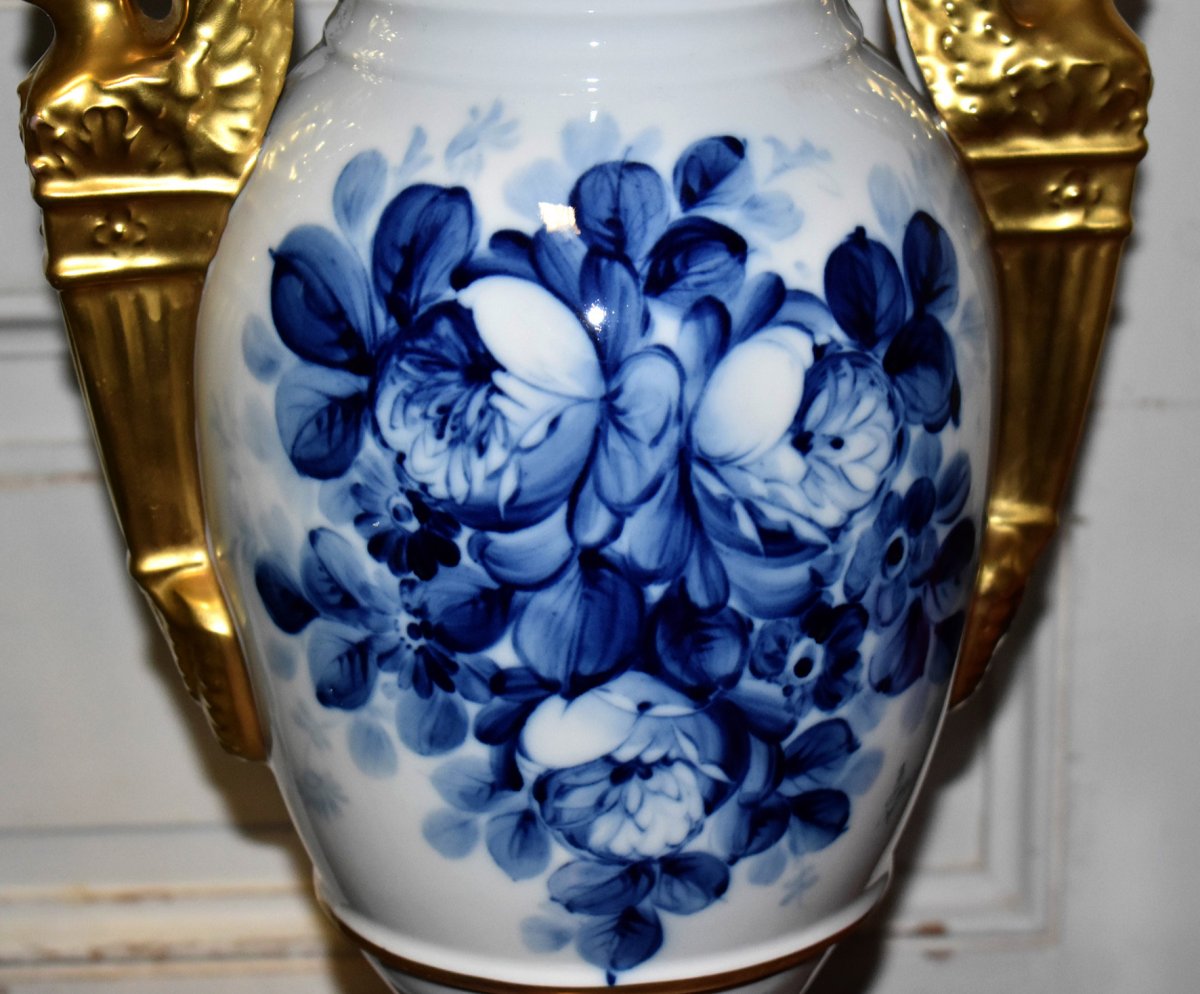 Importante Lampe En Porcelaine De Limoges, Camaïeu De Bleu Et Or Fin, Décor Floral Peint Main -photo-2