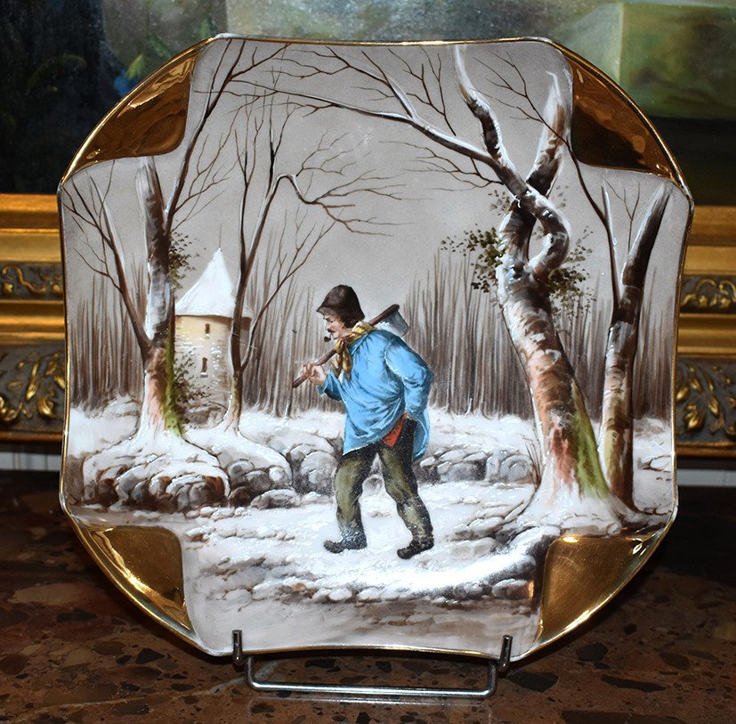  Paire De grands Plats Décoratifs, Paysage De Neige Animé  à La Campagne. Paysan et paysanne. peinture sur porcelaine.-photo-1