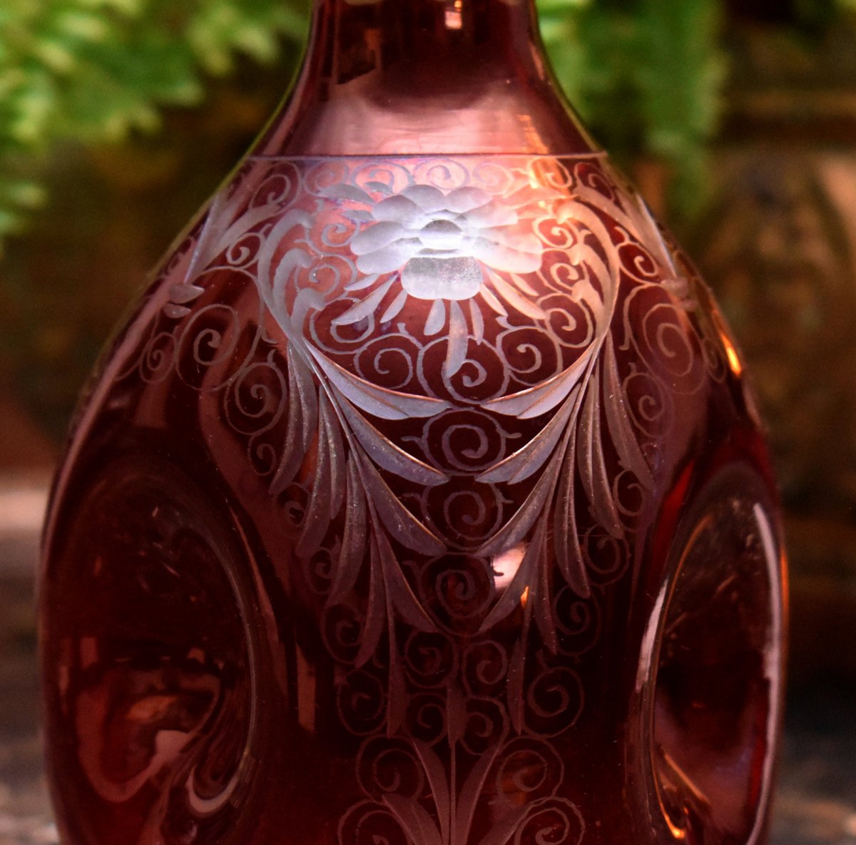 Carafe  Rouge Rubis, En Cristal De Bohême Taillé.-photo-1