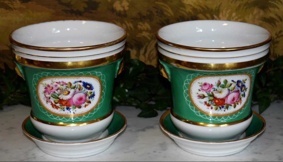 Pair Of Napoleon III Period Pot Caches With Saucers, Bouquet Of Flowers Decor. 19th Century.