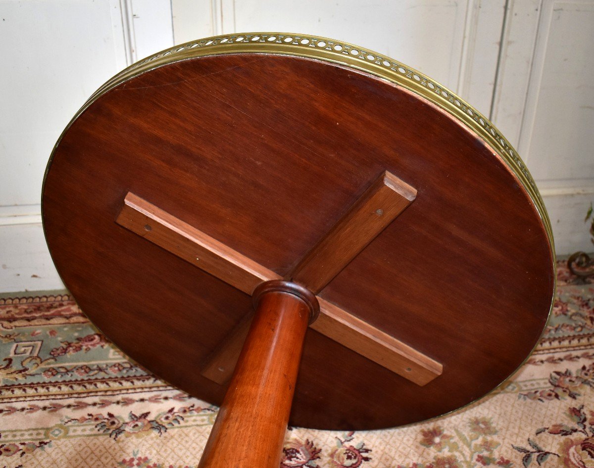 Pedestal Table Tripod Base In Mahogany, Circular Top, Brass Gallery.-photo-7