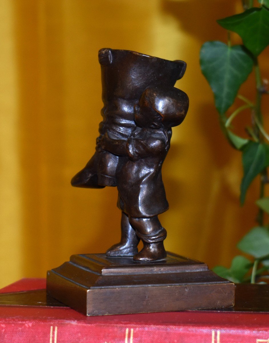 Bronze Sculpture, Statuette Subject Tom Thumb And The Boot Of Seven Leagues-photo-2