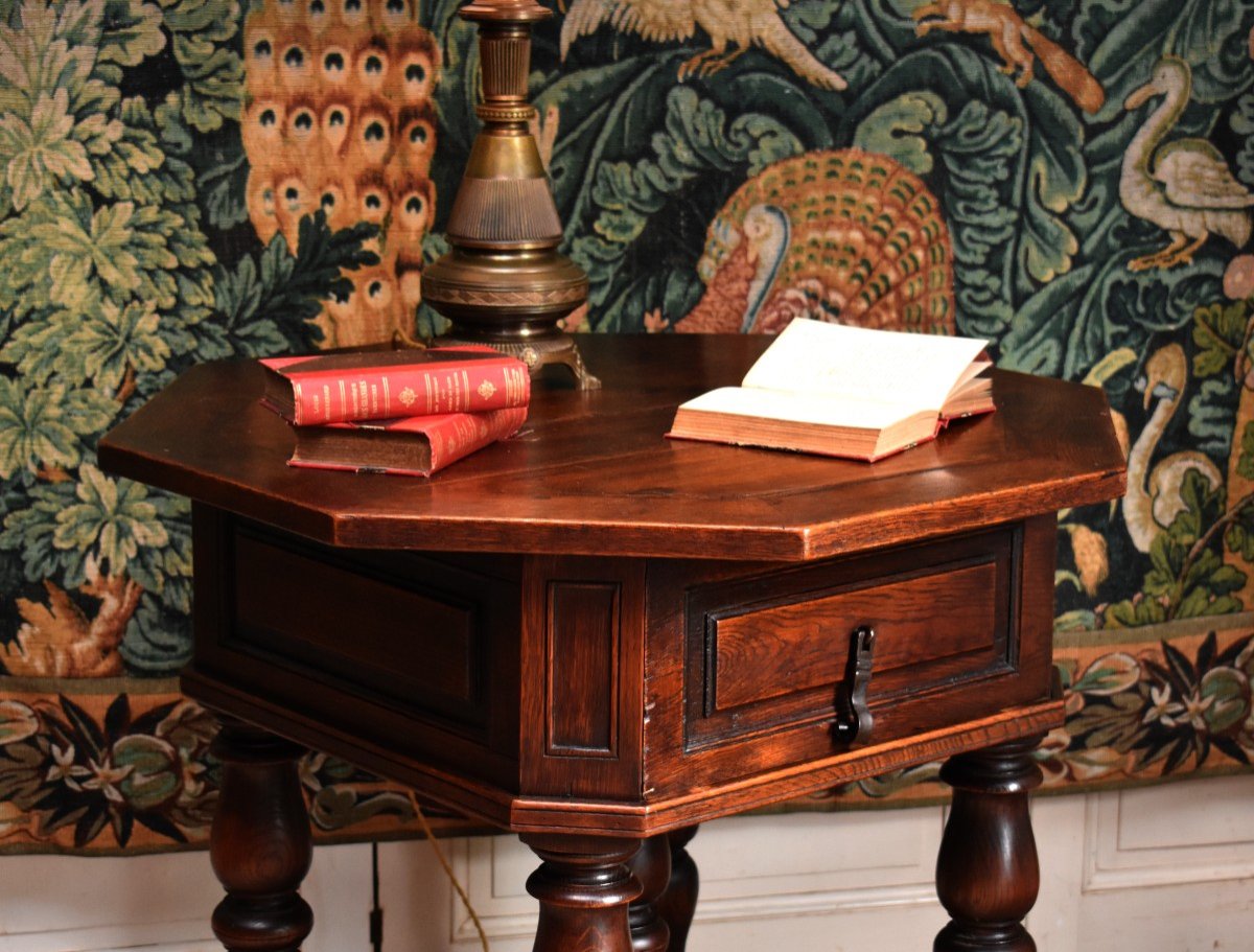 Table De Milieu, Guéridon Octogonale De Style Louis XIII, Pieds Balustre.-photo-2