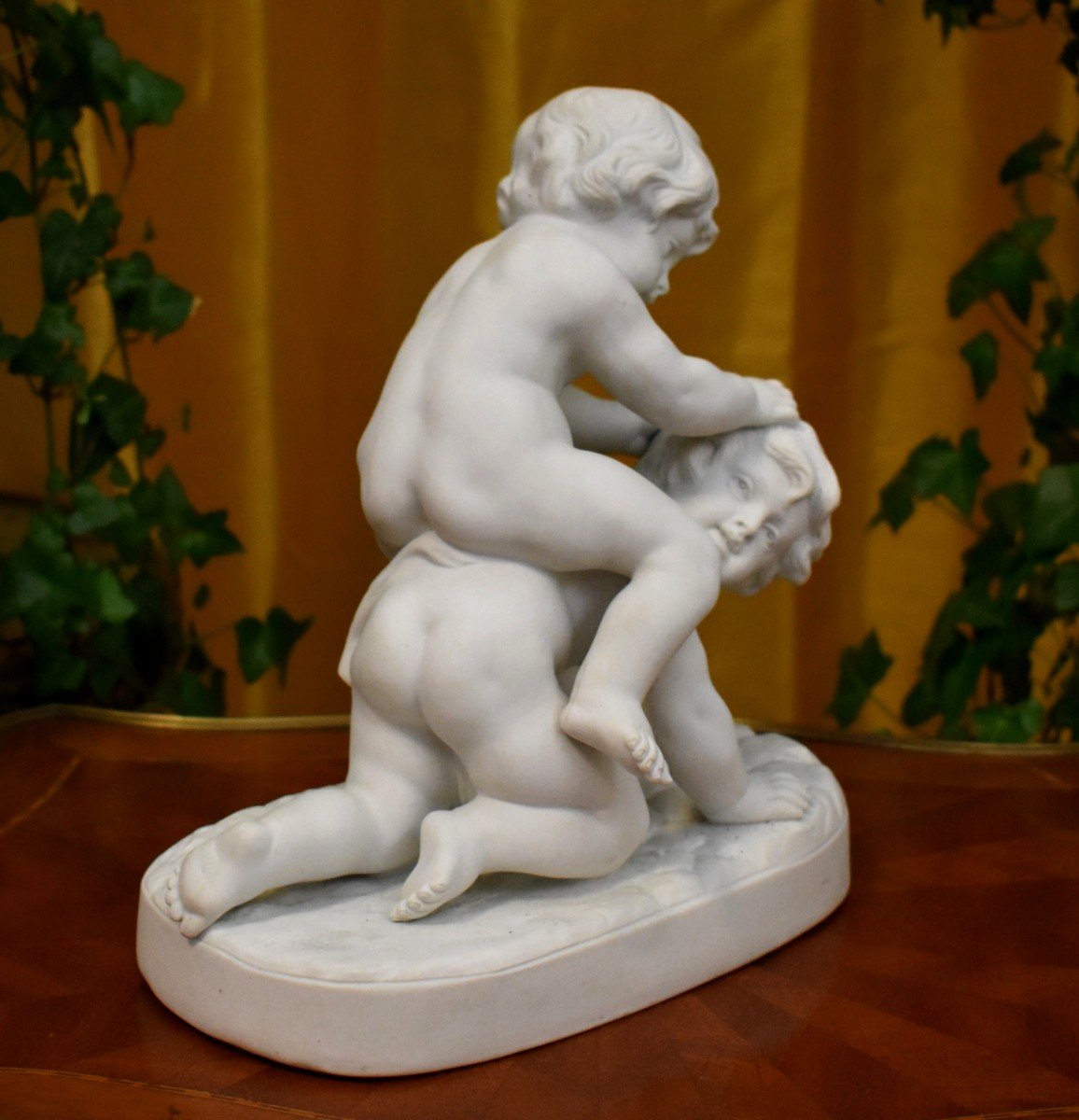 Groupe En Biscuit De Porcelaine, Statue De Putti à Califourchon d'Après René Charles Massé , enfants  jouant à saute - mouton .-photo-1