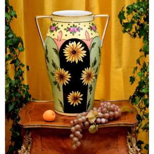 F. Quinque, vase En Porcelaine De Limoges manufacture Tressemanes -Vogt, roses et marguerites  