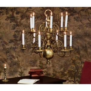 Lustre  Hollandais en bronze et laiton à 12 bras de lumières sur 2 niveaux , éclairage  bougies