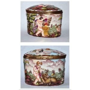 Coffret , boite à bijoux en Porcelaine ,  Capodimonte , Naples,  Italie , Capo di monté XIXe