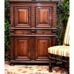 Petit Buffet  4 portes en Noyer époque Renaissance - Louis XIII, Armoire  quatre vantaux, XVIIe