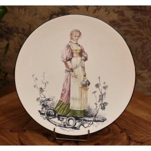 Eugénie Faux, Grand Plat Décoratif daté 1889 En Faïence Peint Main, Femme En Habit Du XIXème
