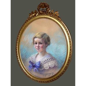 Jeanne Dangon 1873-1949 . Pastel , Portrait Jeune Enfant, Cadre ovale doré à Nœud Louis XVI