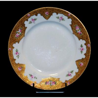 Plate Porcelain Limoges Decor Painted Hand, And Golden Paste.