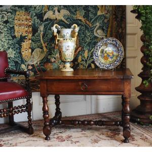 Louis XIII Walnut Table, 17th Century. Side Table.