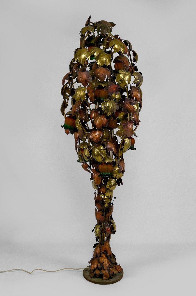 Important Lampadaire "vigne" En Métal Patiné, Hollywood Regency, Circa 1960