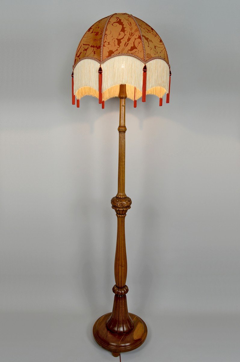 Important Art Deco Floor Lamp In Carved Oak, France, Circa 1920-photo-3