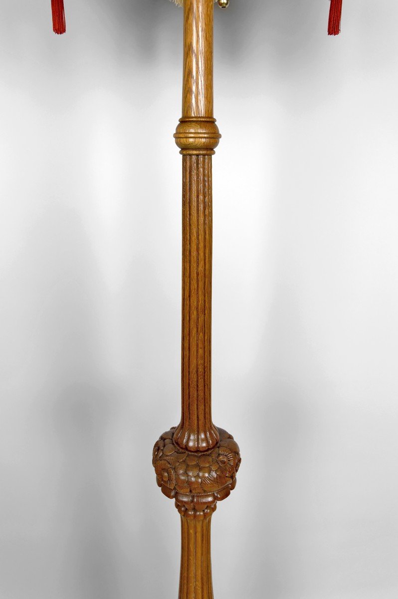 Important Art Deco Floor Lamp In Carved Oak, France, Circa 1920-photo-6