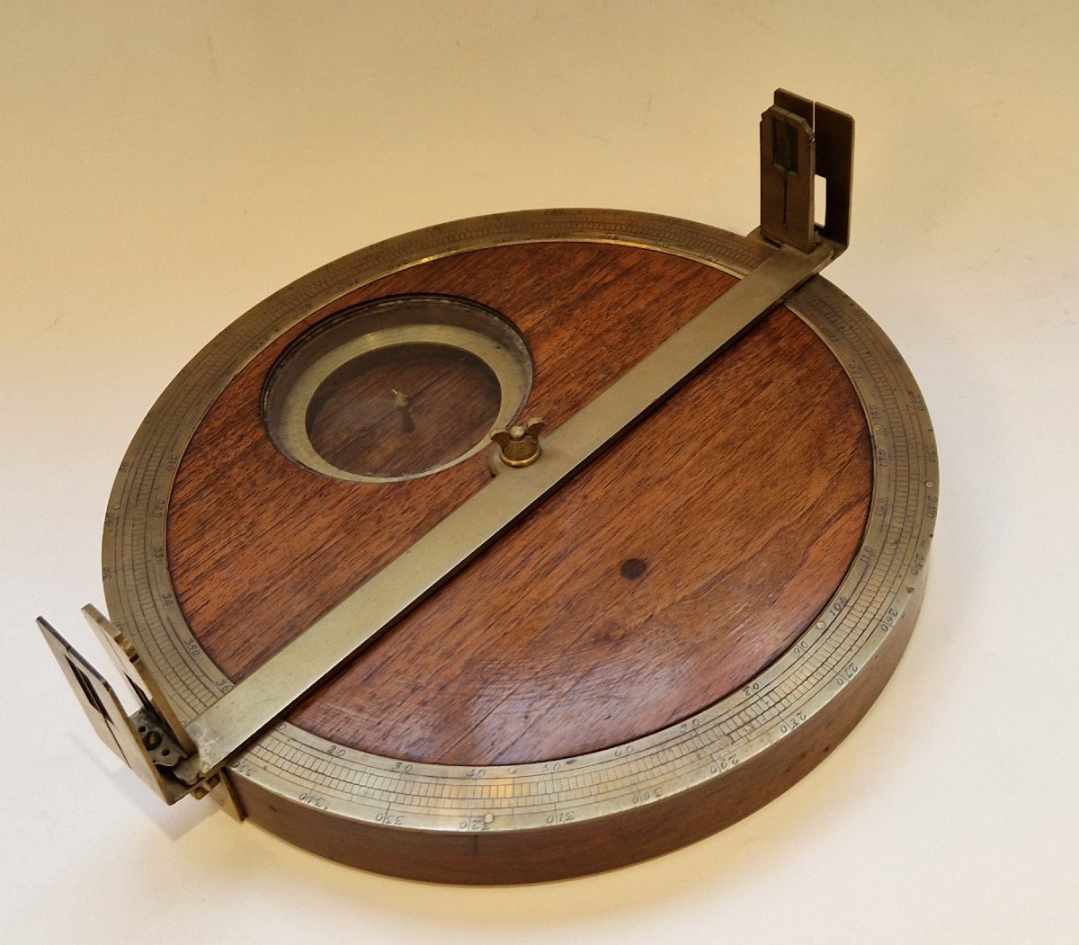 Planchette En Noyer Et Laiton, France, XVIIIe Siècle-photo-1