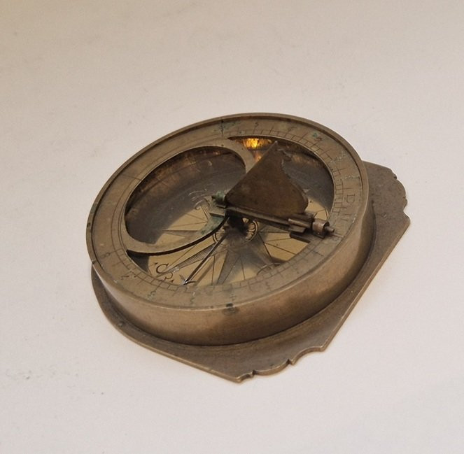 Sundial, 18th Century-photo-4