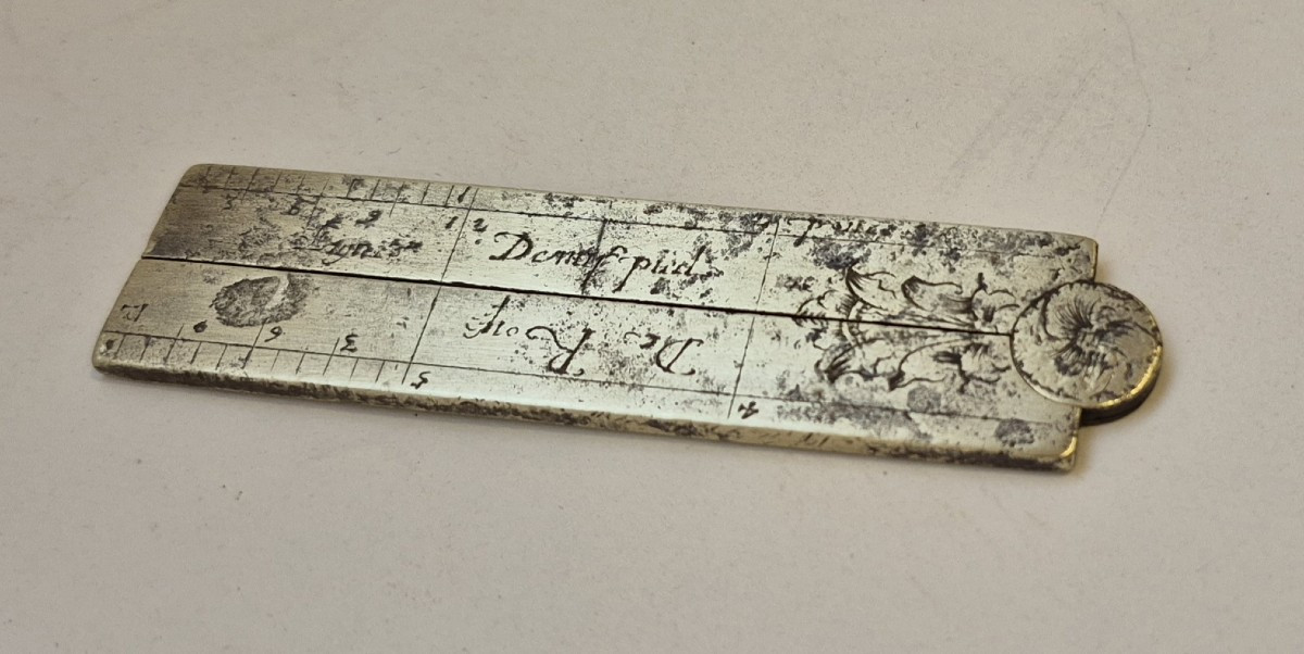 Baradelle - Two Brass Rulers, 18th Century-photo-4