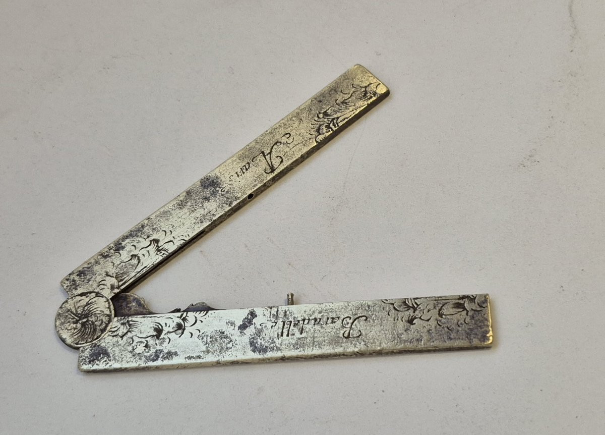 Baradelle - Two Brass Rulers, 18th Century-photo-2