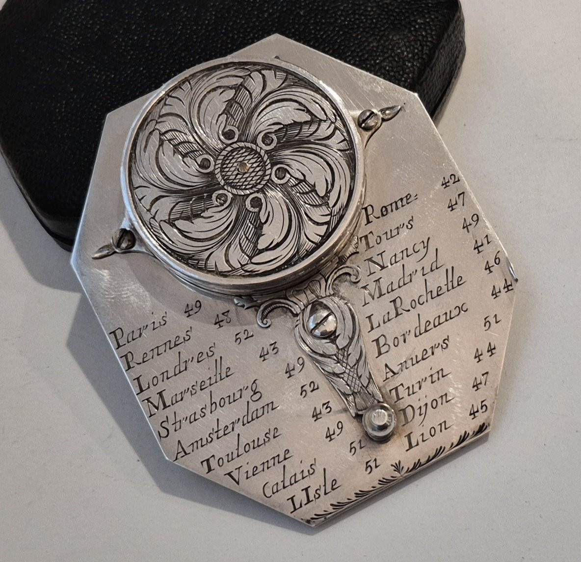 Chapotot, Horizontal Dial, C. 1690-photo-2