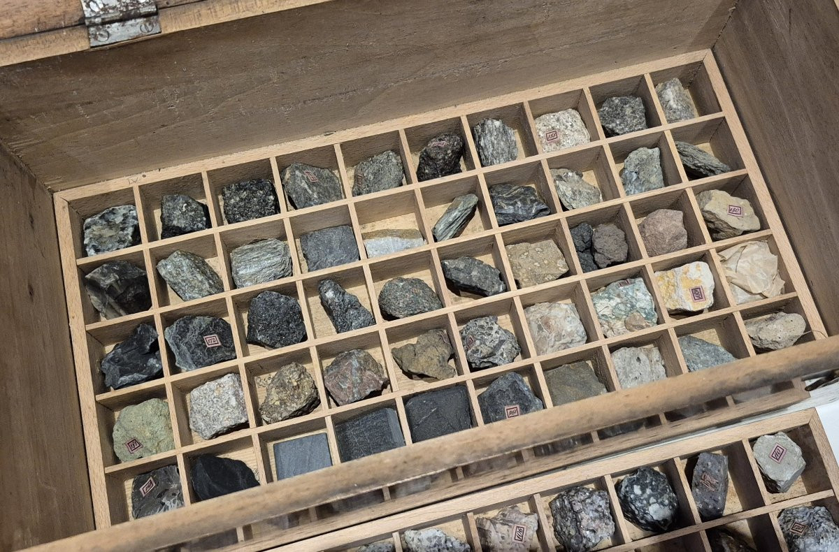 Collection de minéraux, c. 1880-photo-1