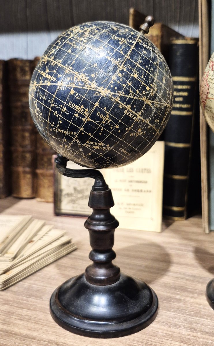 Paire de globes par Lebègue, circa 1880-photo-3