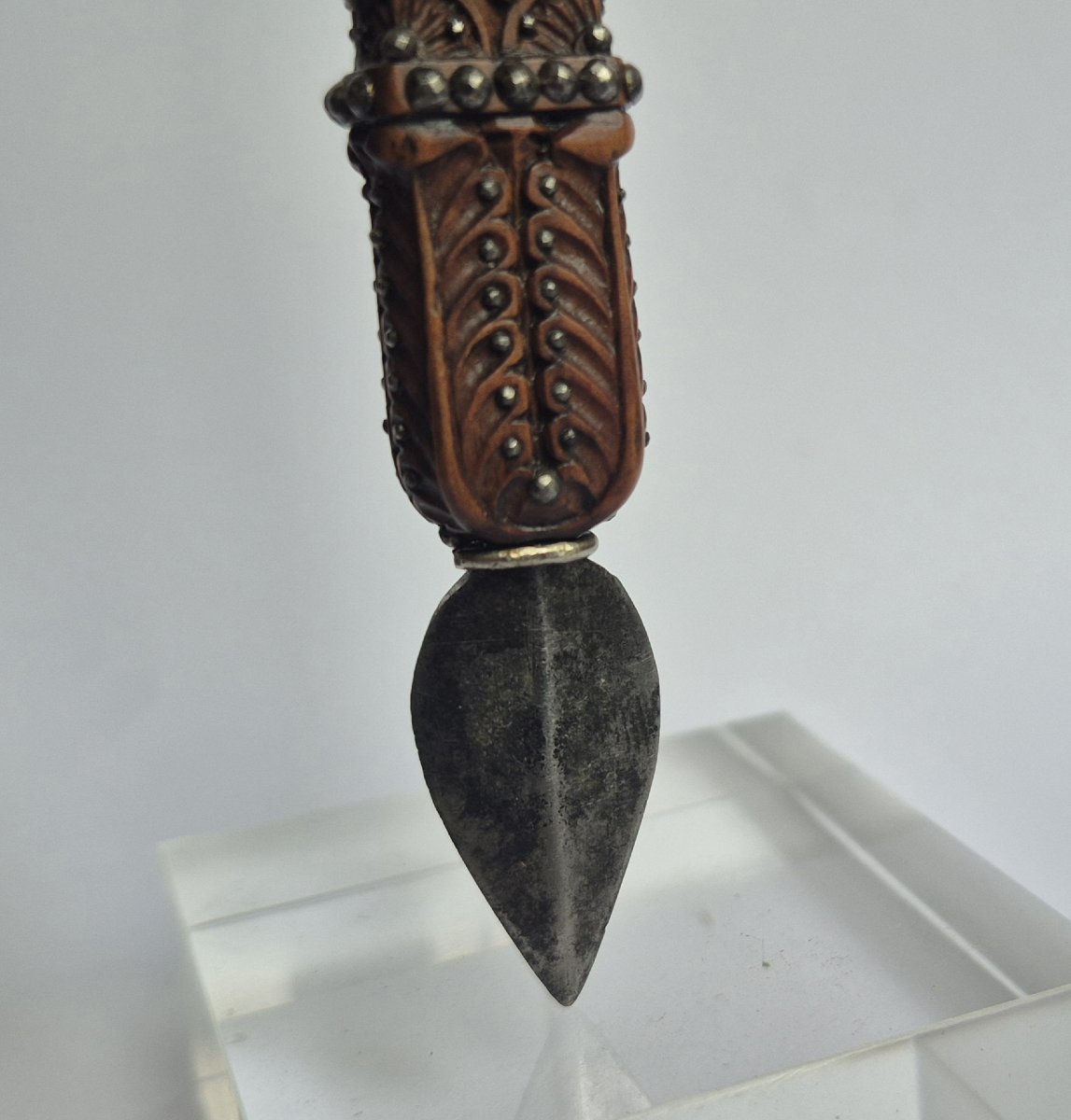 Taille plume en buis et clouté argent, XVIIe siècle-photo-3